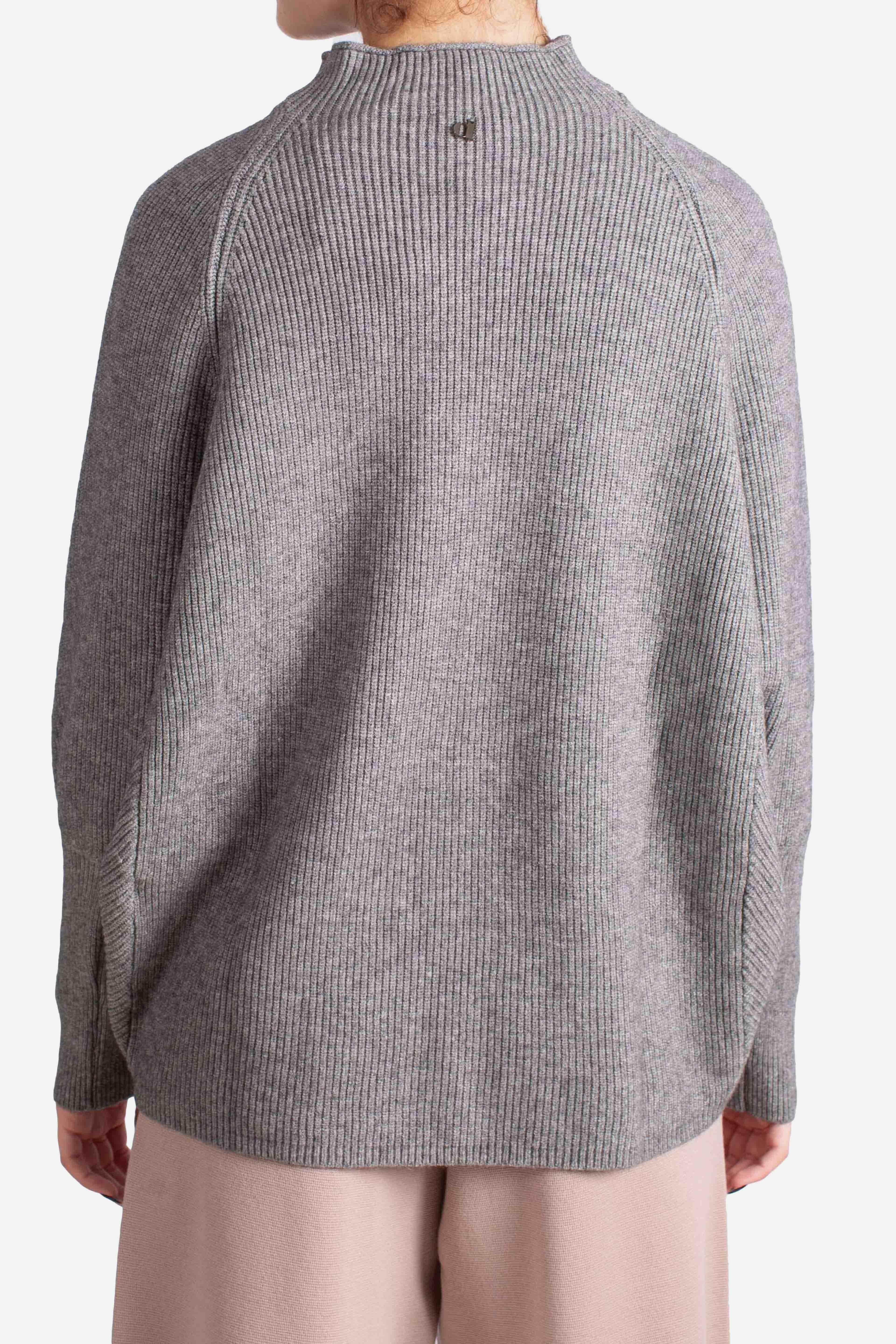Maglione a coste collo alto M223Y022A1930 DIXIE