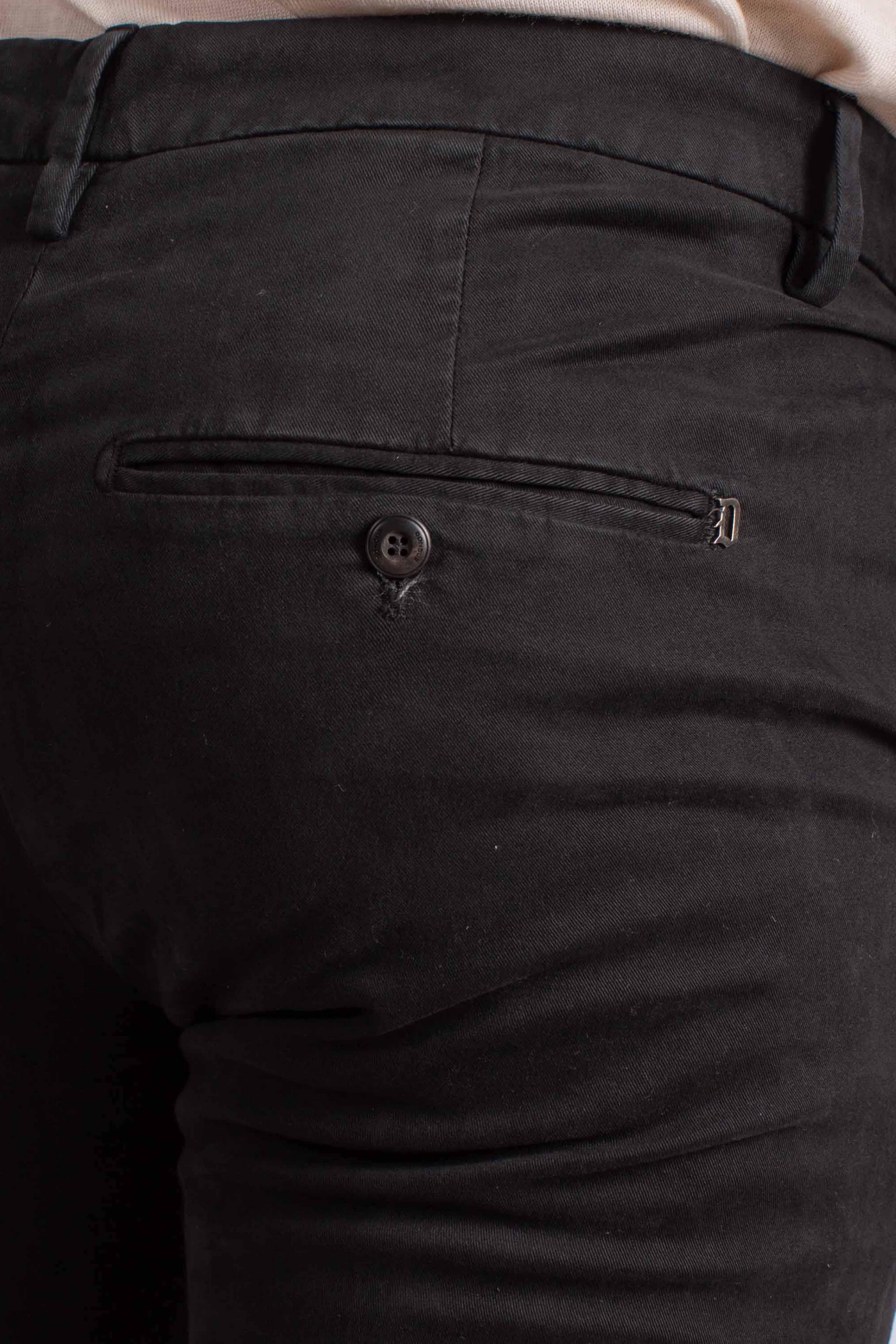 Pantaloni Slim Fit in Cotone Stretch nero UP235GSE043U999 DONDUP