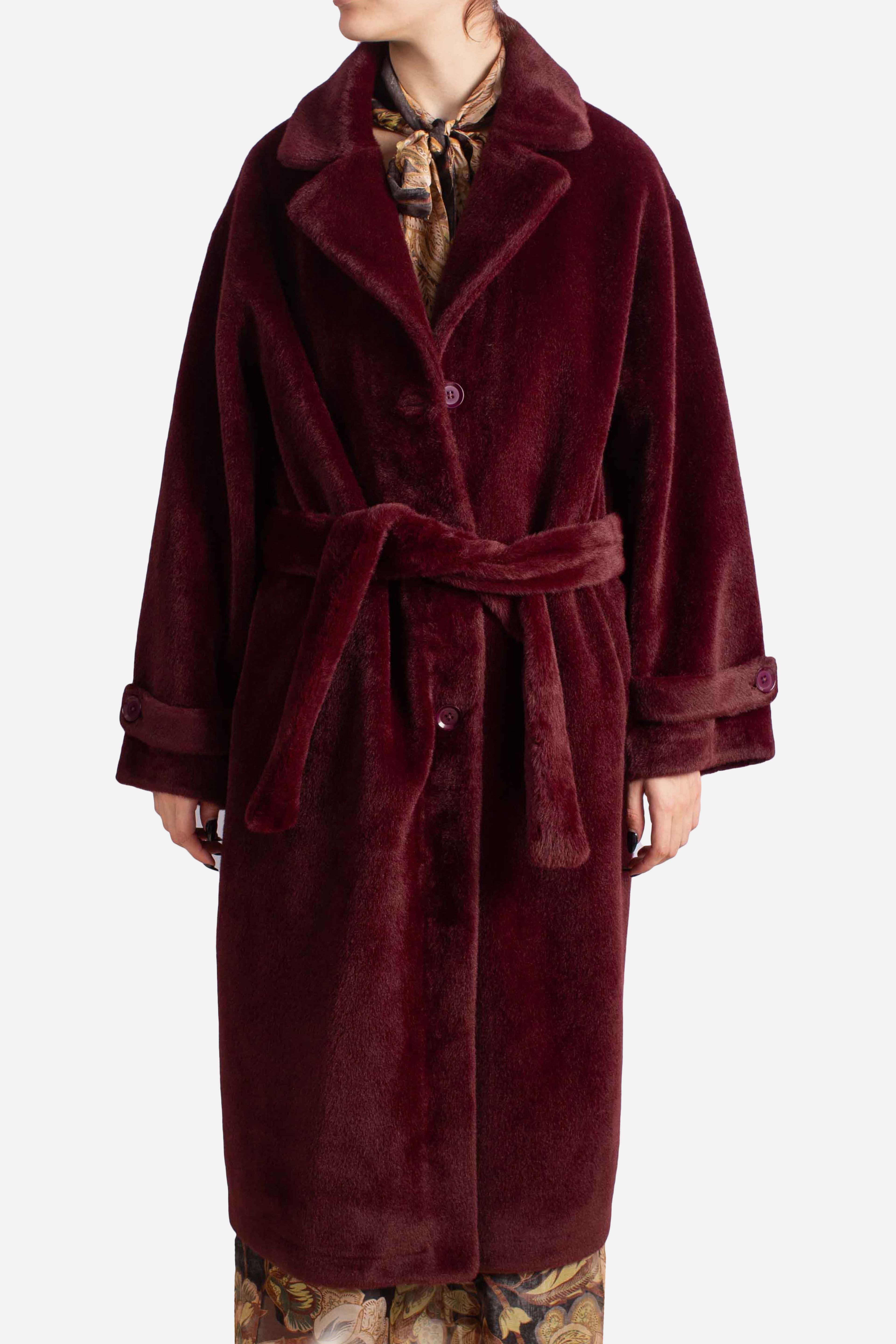 Cappotto lungo in eco-pelliccia con cintura K330Y009A1380 DIXIE