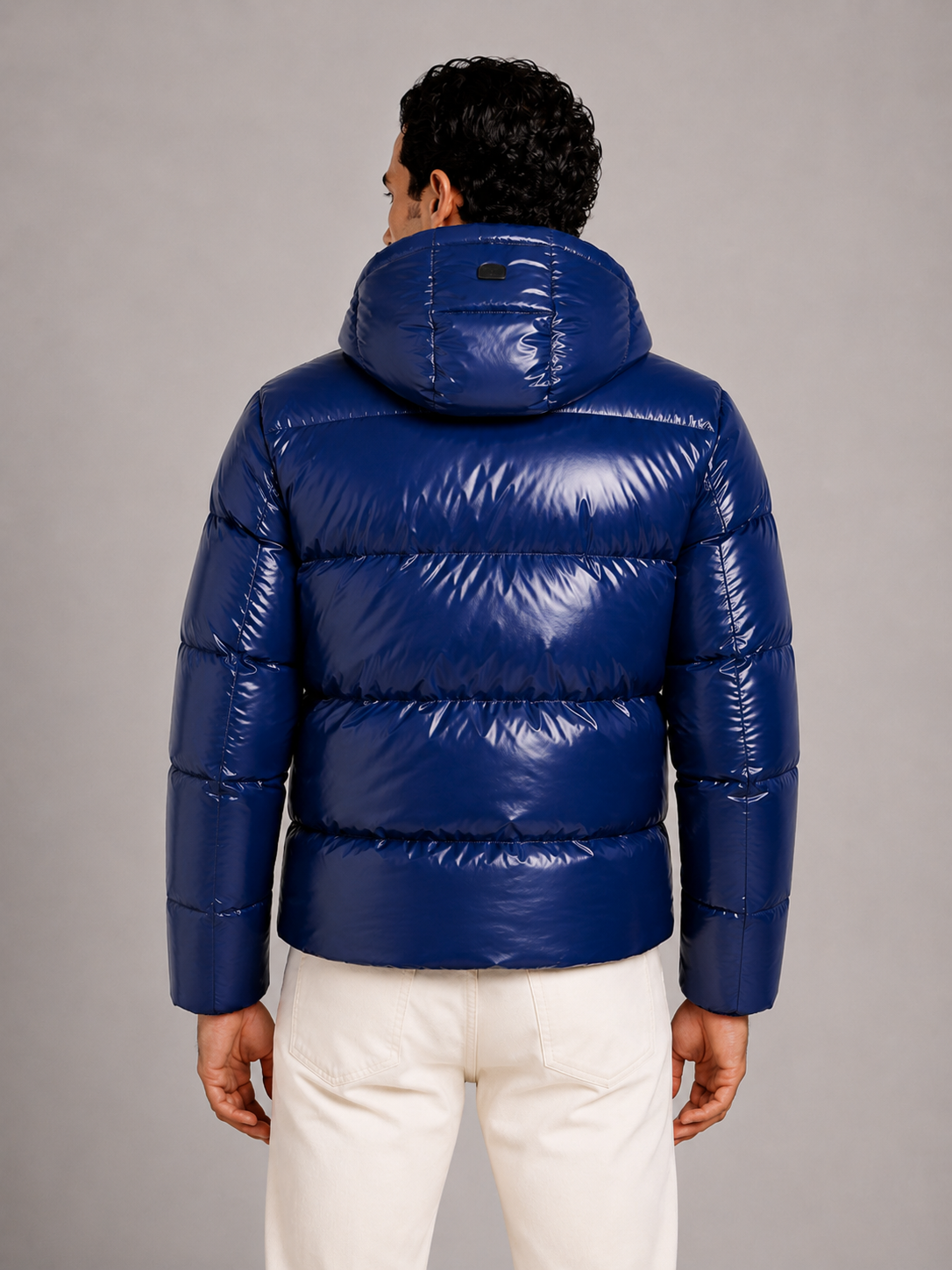 Piumino bluette con cappuccio in nylon gloss lucido effetto lacca